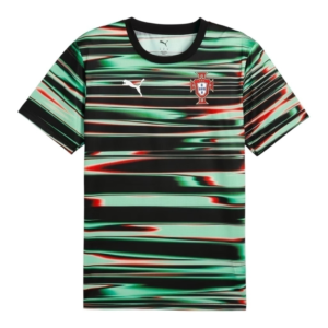 Camisa Seleção Portugal Pré-jogo 25/26 - Torcedor Puma Masculina - Preta com detalhes em verde e vermelho
