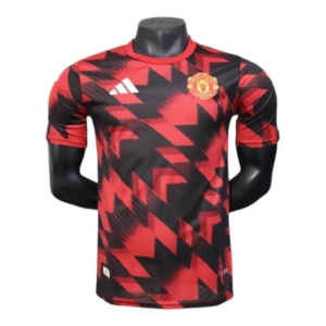 Camisa Manchester United Treino 25/26 - Jogador Adidas Masculina - Vermelha com detalhes em preto